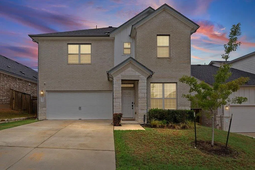 3 bed, 2.5 bath, 1842 sqft, $2,450 — Photo 2