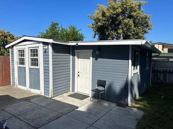 1215 107th Ave #B, Oakland, CA 94603