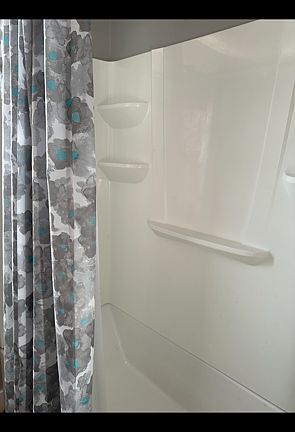 5th image of 6333 Phyllis Ln