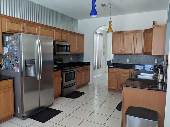 5th image of 11203 Village Brook Dr