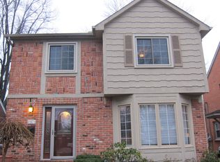 Oxford, Grosse Pointe Woods, MI 48236