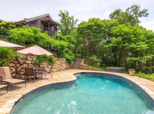 30 Lookout Hill Rd, West Tisbury, MA 02575