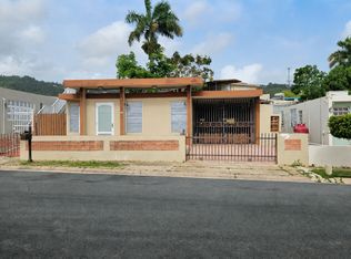Urb Villa Nueva Calle 9 Blq #11, Caguas, PR 00727