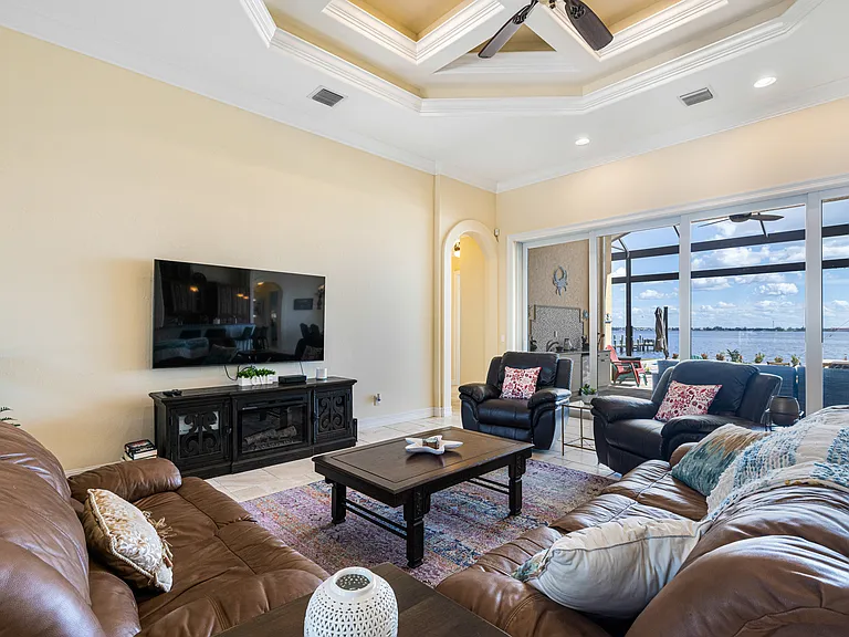 4470 Northshore Dr — Photo 6