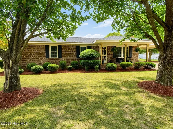 2943 Cherry Lane, Kinston, NC 28504