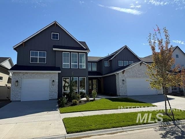 1st image of 2927 E Mardia St