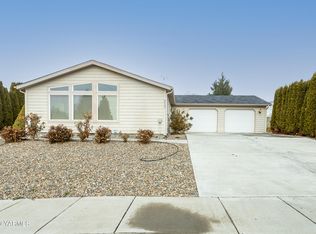 6403 Ridgeway Dr, Yakima, WA 98901