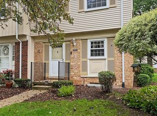 1699 Brentwood Dr, Troy, MI 48098