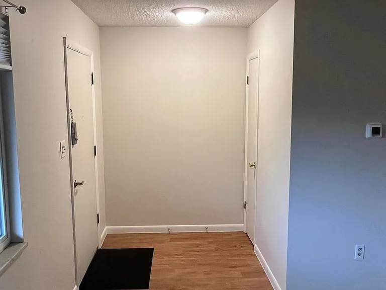 5504 Huron St #4 — Photo 8