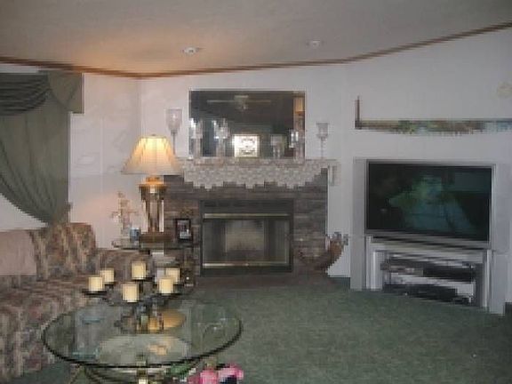 Living Room w/Fireplace
