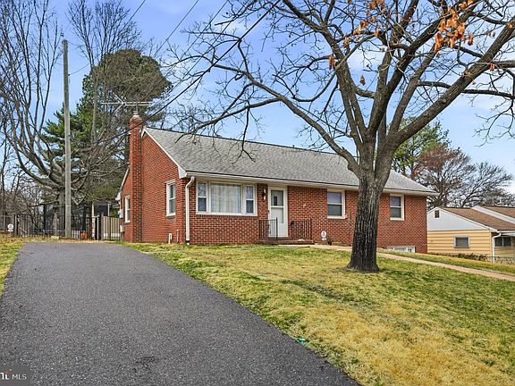 3rd image of 110 Carroll Rd