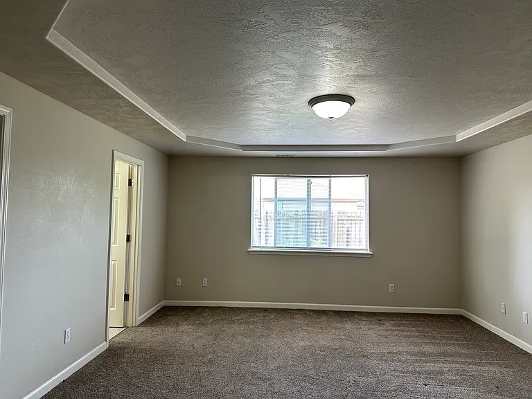 2462 Saint James Way — Photo 11