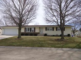 901 12th St, Orion, IL 61273