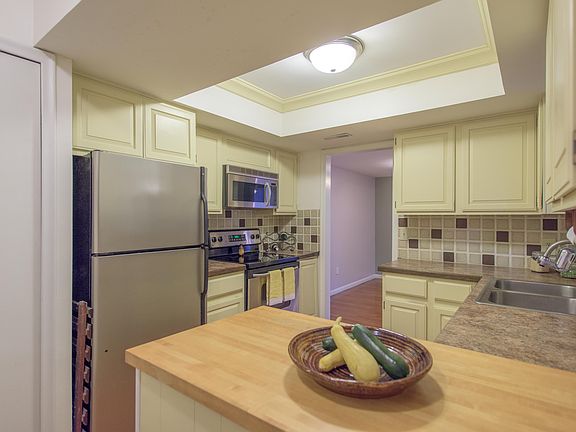 5th image of 4752 Powderhorn Ln