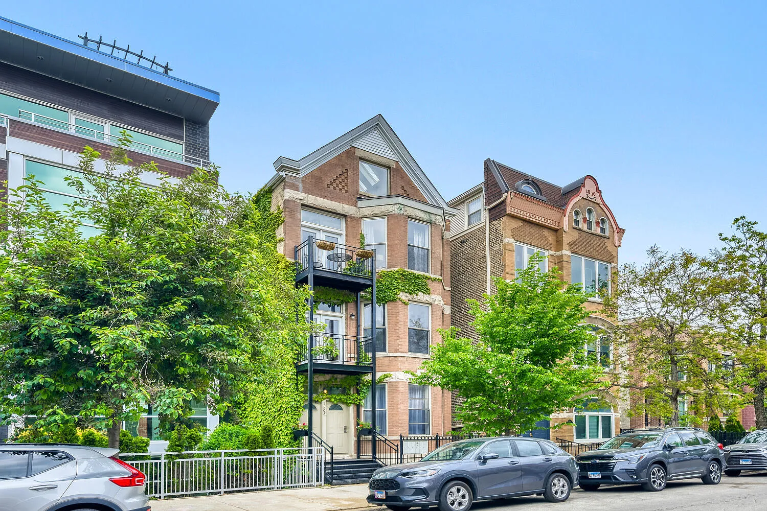 2 bed, 1550 sqft, $3,000 — Photo 2