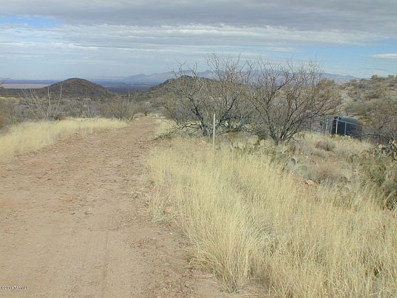2nd image of 17925 S Via El Caballo Prieto