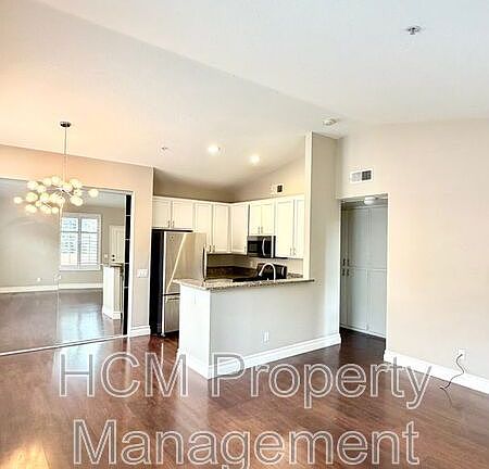 3rd image of 19431 Rue De Valore APT 12H