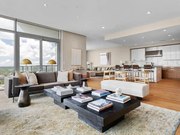 200 Congress Ave Unit 37H, Austin, TX 78701