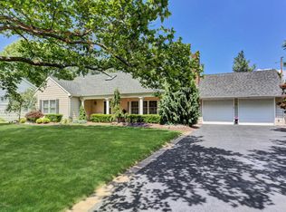 24 Drexel Ln, Aberdeen, NJ 07747