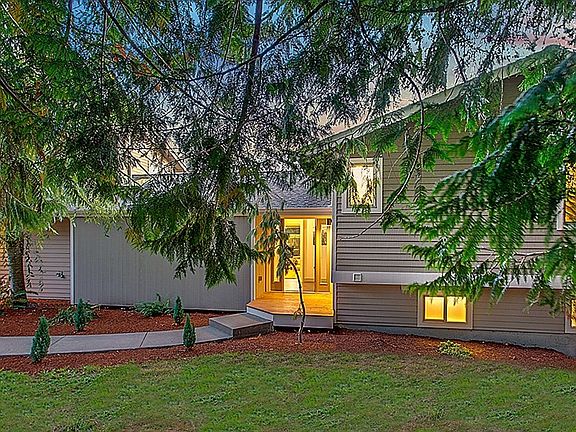 2nd image of 26511 NE Kennedy Dr