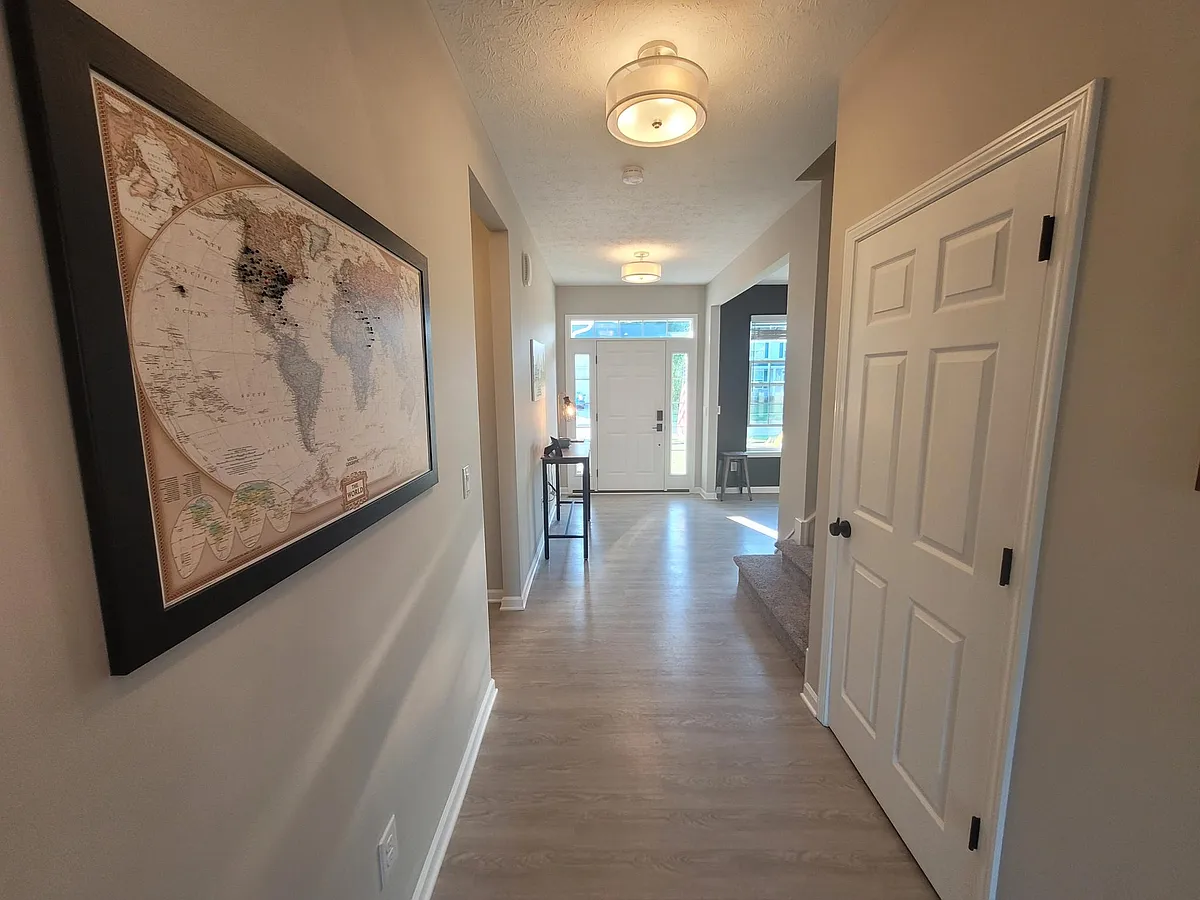front entrance - 823 Bearing Ct