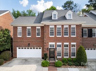 6415 Wakehurst Rd, Charlotte, NC 28226