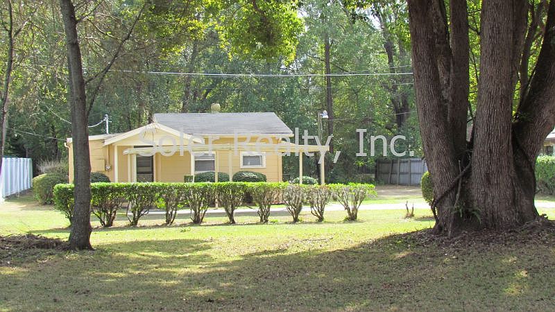 1st image of 3000 Leslie Dr