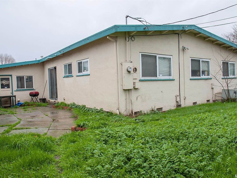 2nd image of 10190 Kenilworth Way