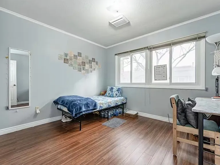 121 University Ave E #64 — Photo 16