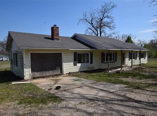 102317 S 4629th Rd, Sallisaw, OK 74955