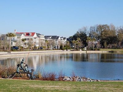 2421 Daniel Island Dr, Charleston, SC, 29492
