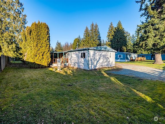 4th image of 9403 Pierce Lane #28
