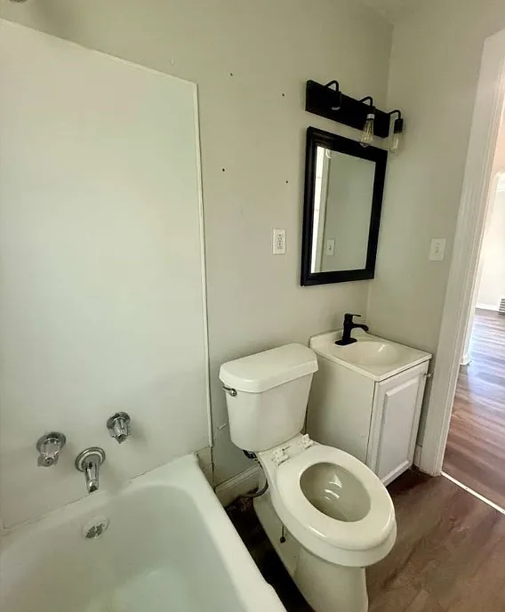 3 bed, 1940 sqft, $1,975 — Photo 3