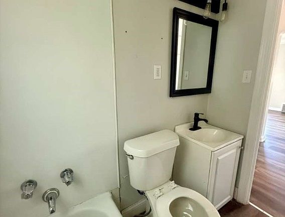 3rd image of 26470 Zeman Ave