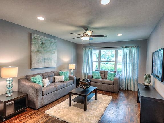 3rd image of 4406 Willowbend Blvd