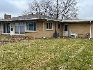 2nd image of 1206 Matheson St