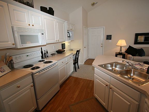 5th image of 4419 Union Square Blvd