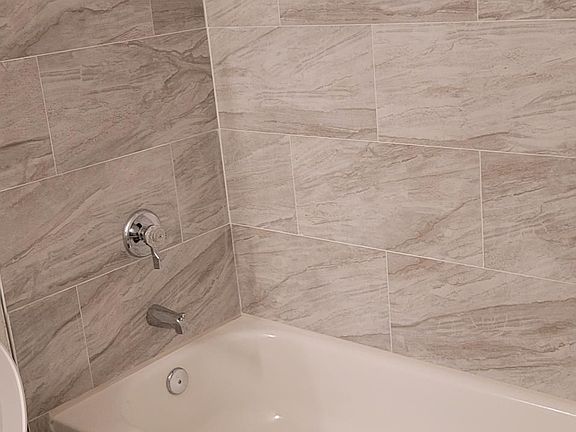 5th image of 7779 Sun Hill Dr