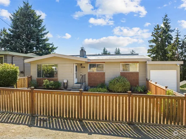 9245 10th Avenue SW, Seattle, WA 98106