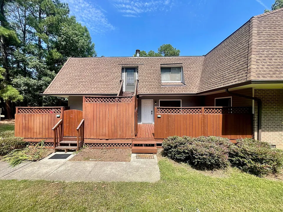 180 Summerwalk Cir