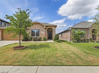 1309 Pleasant Knoll Trl, Aubrey, TX 76227