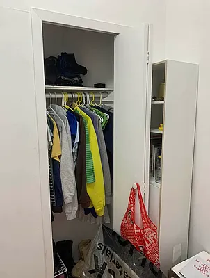 Rented by M.Grossman R.E. Management | media 15