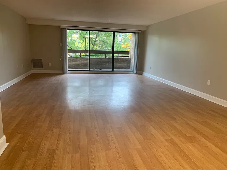 1101 Beacon St #22 — Photo 23