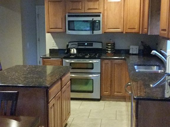 4th image of 14421 Barton Dr