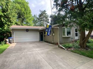 811 Oak St, Shawano, WI 54166