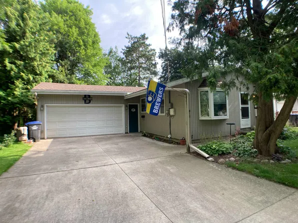 811 Oak St, Shawano, WI 54166