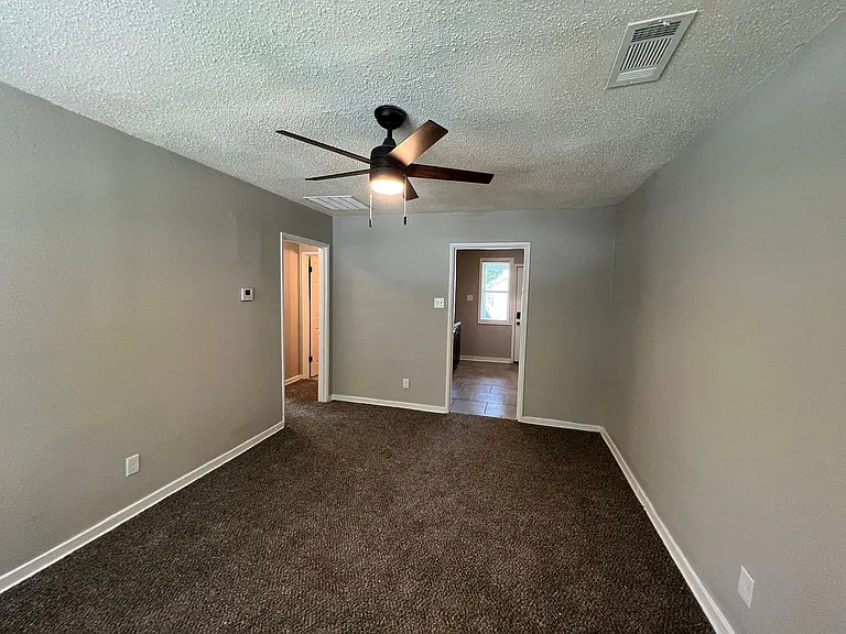 2985 Waynoka Ave — Photo 5