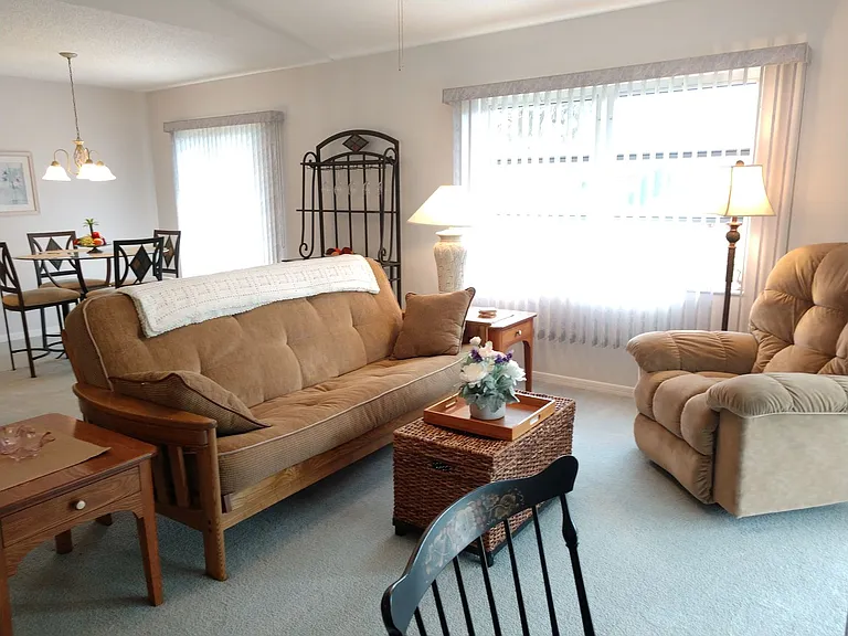 3177 E Village Dr — Photo 12