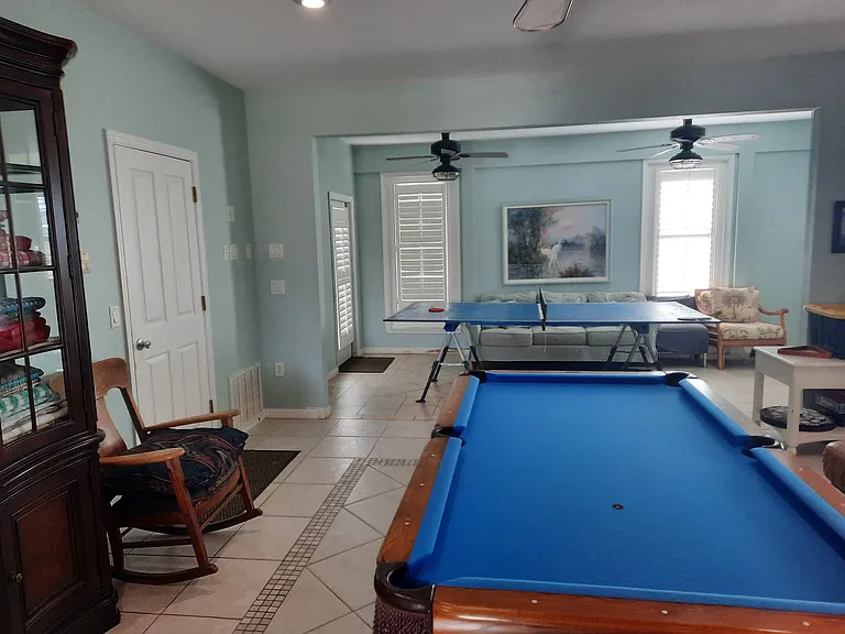 5048 Maplewood Dr #1 — Photo 6
