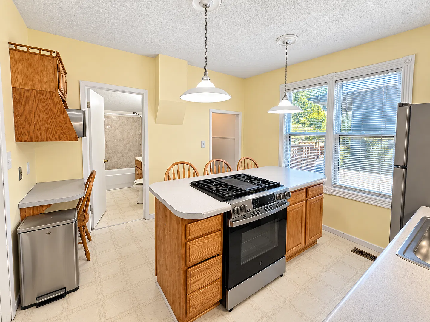Stunning Single Family 3-Bedroom, 2 Bath Home In Historic Dayton's Bluff Neighborhood — Photo 2